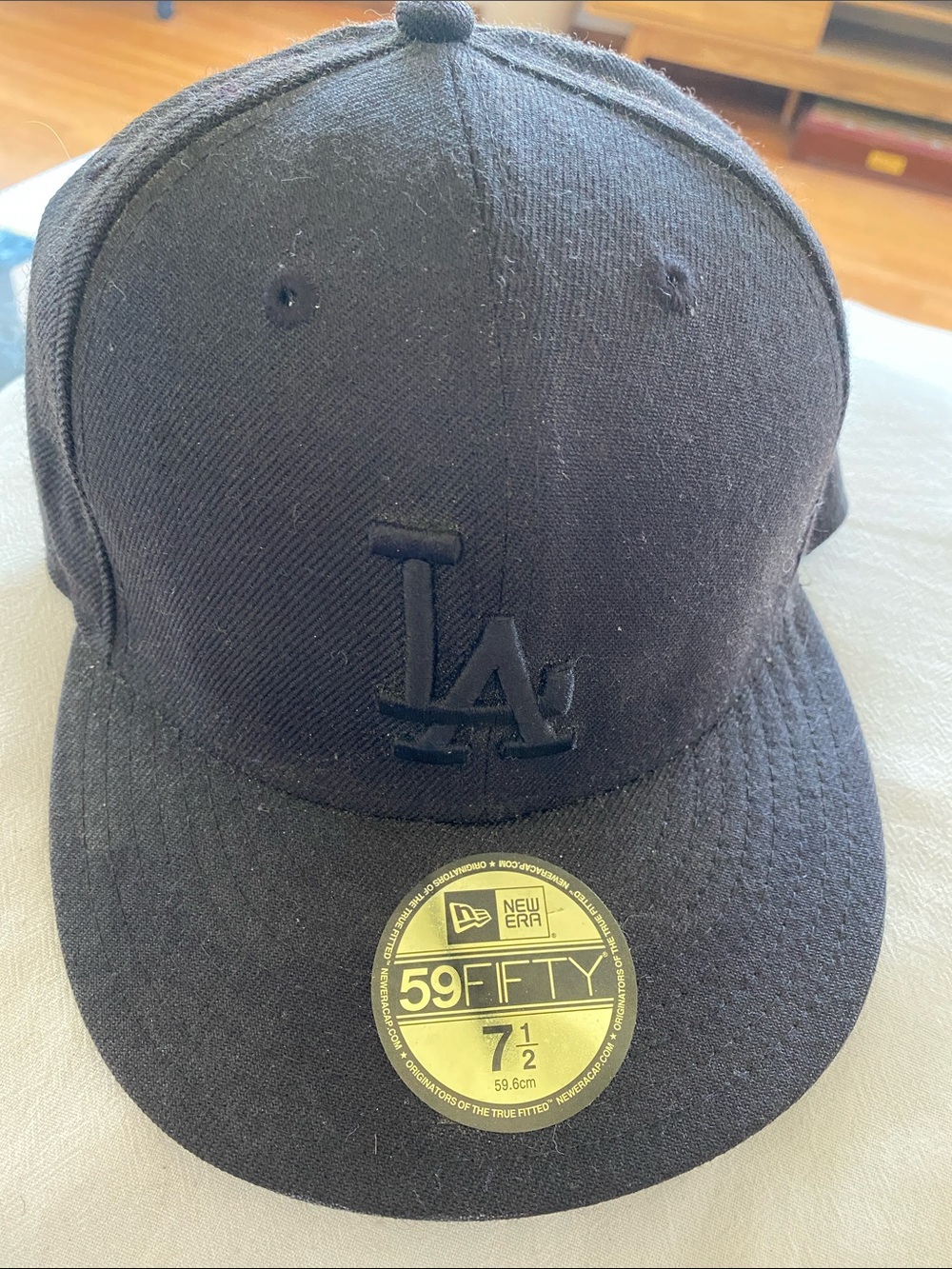 New Era Black LA Fitted 59FIFTY Cap size 7 1/2